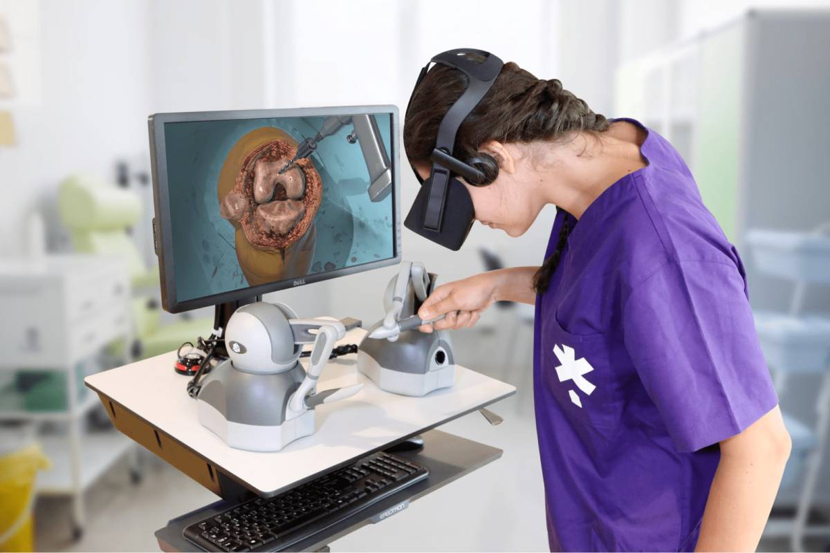 Пример использования VR в медицине.